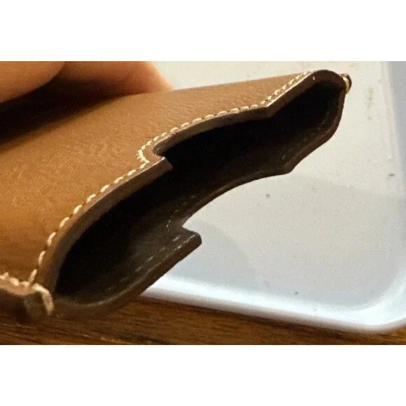 Cartier’ Les Must Caramel Goatskin Leather Phone Case With Dust Bag, Box, Cards - Picture 8 of 15